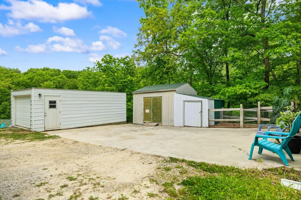 2585 Hazel Patch Road East Bernstadt KY 40729