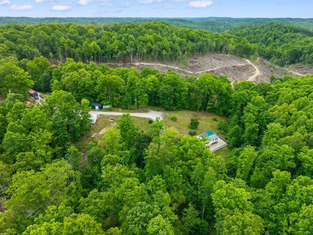 2585 Hazel Patch Road East Bernstadt KY 40729