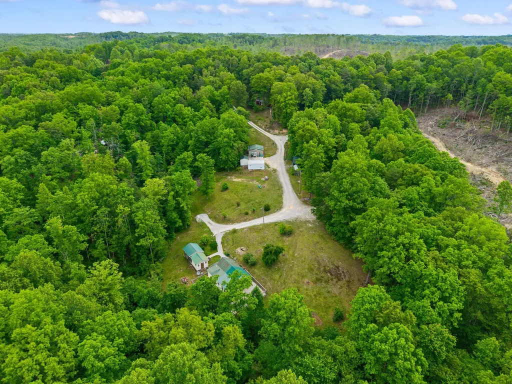 2585 Hazel Patch Road East Bernstadt KY 40729