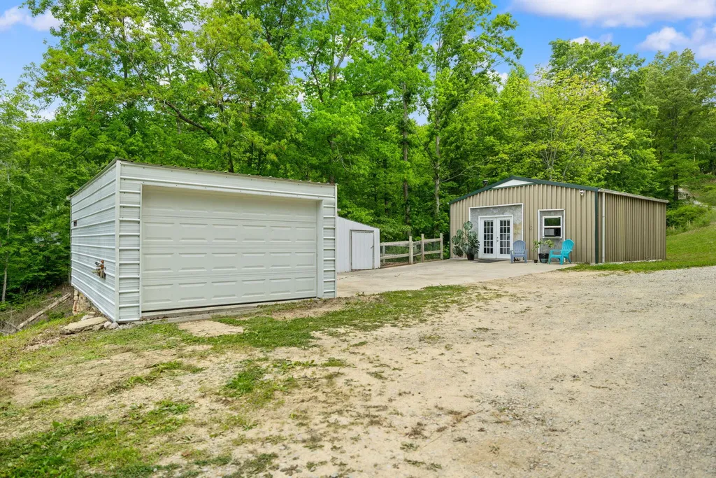 2585 Hazel Patch Road East Bernstadt KY 40729