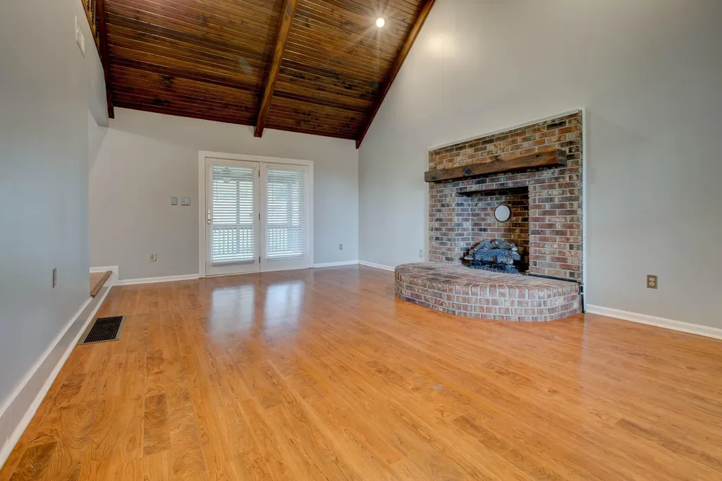 459 Missionary Lane Mt Sterling KY 40353
