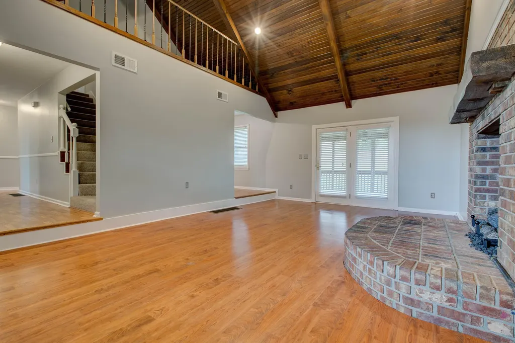 459 Missionary Lane Mt Sterling KY 40353