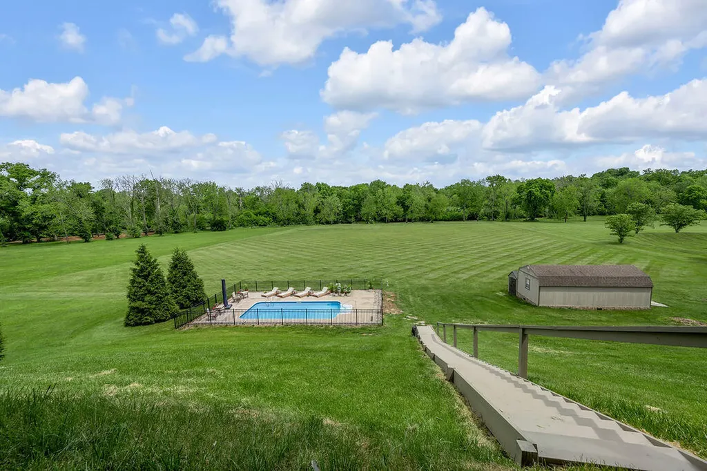 231 Creek Ridge Drive Nicholasville KY 40356
