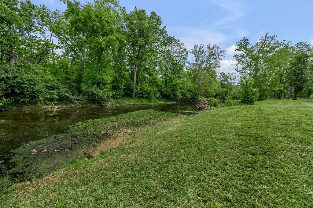 231 Creek Ridge Drive Nicholasville KY 40356