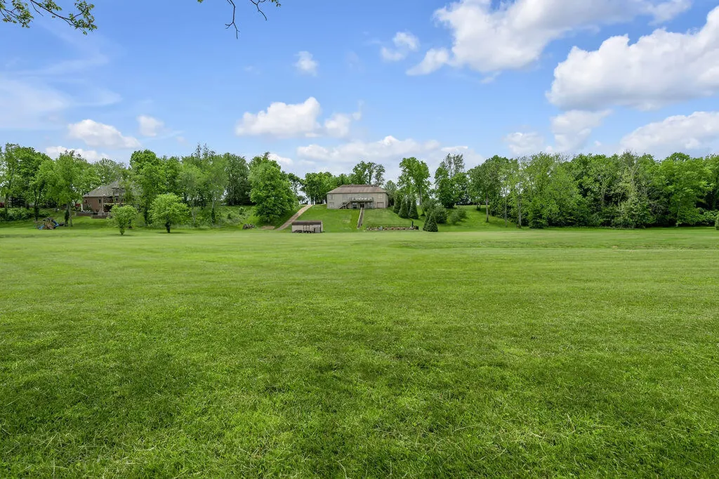 231 Creek Ridge Drive Nicholasville KY 40356