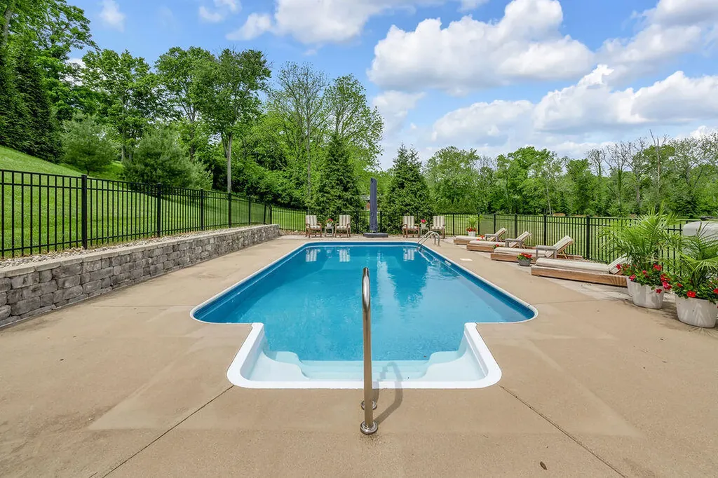 231 Creek Ridge Drive Nicholasville KY 40356