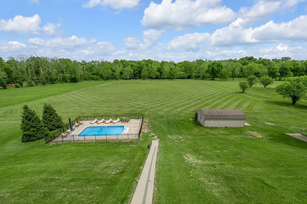 231 Creek Ridge Drive Nicholasville KY 40356