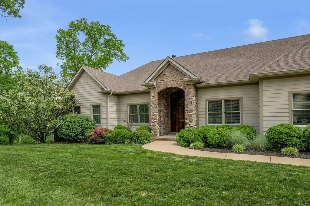 231 Creek Ridge Drive Nicholasville KY 40356
