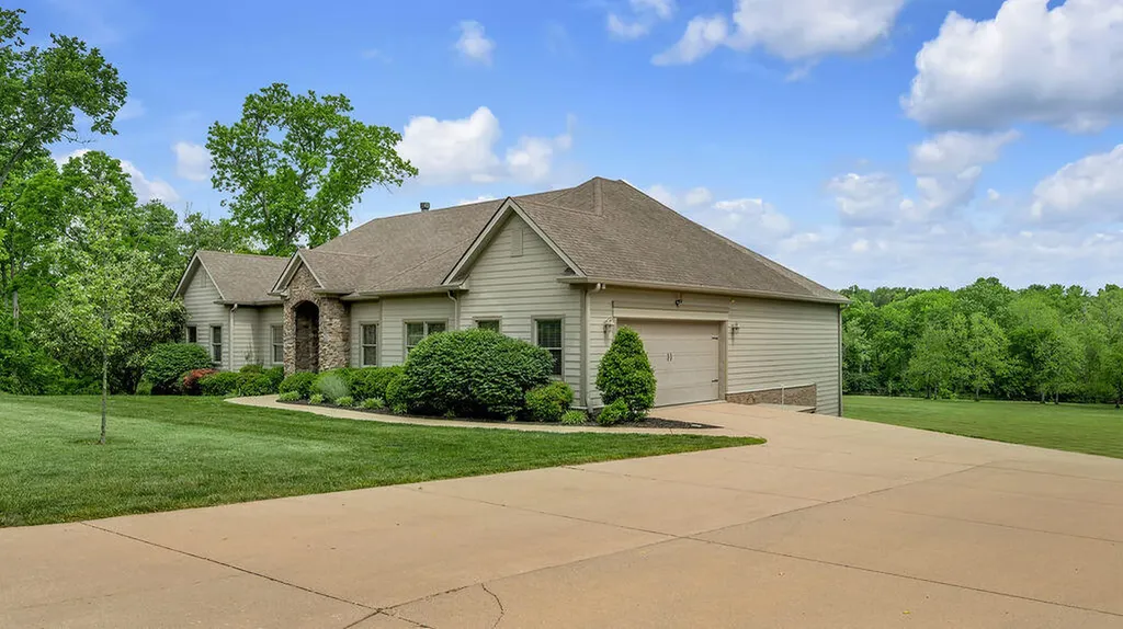 231 Creek Ridge Drive Nicholasville KY 40356