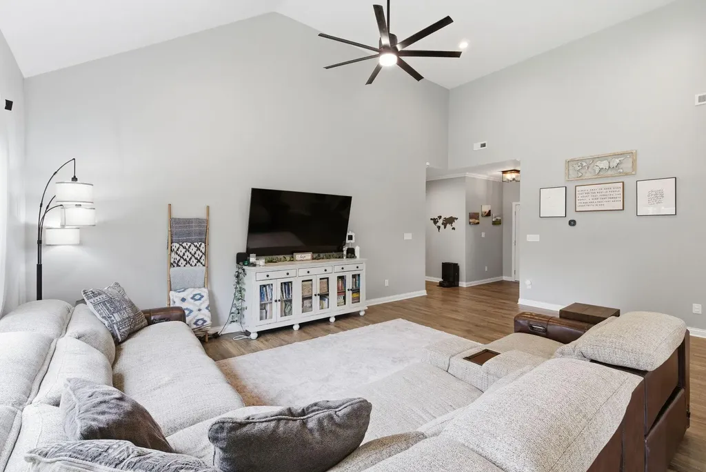 321 Patmore Lane Nicholasville KY 40356