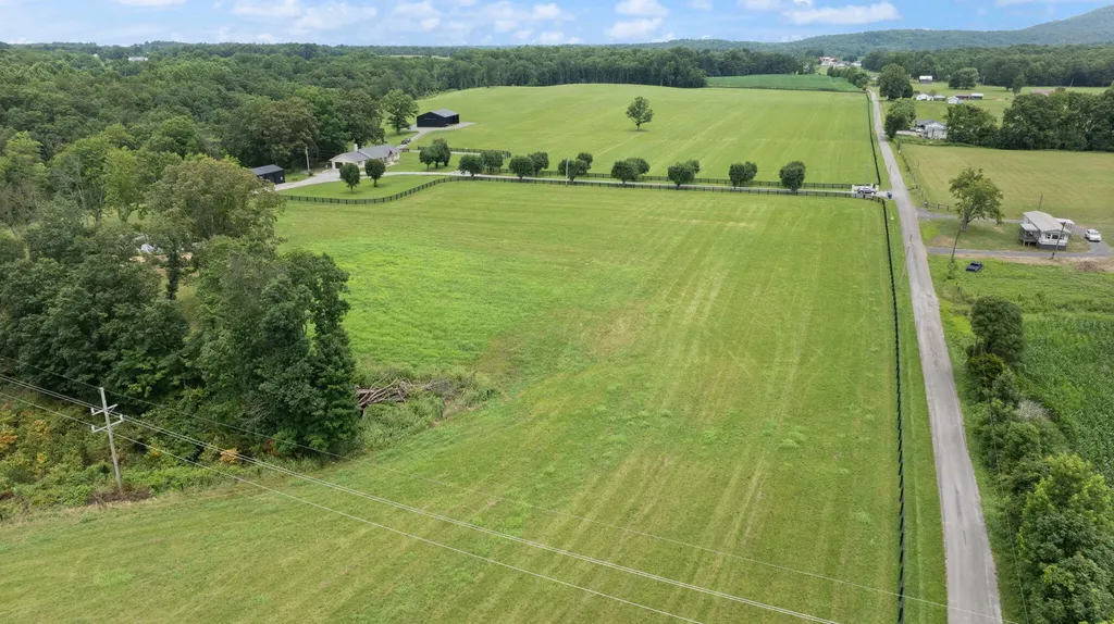 6 Acres Flatwoods Road Nancy KY 42544