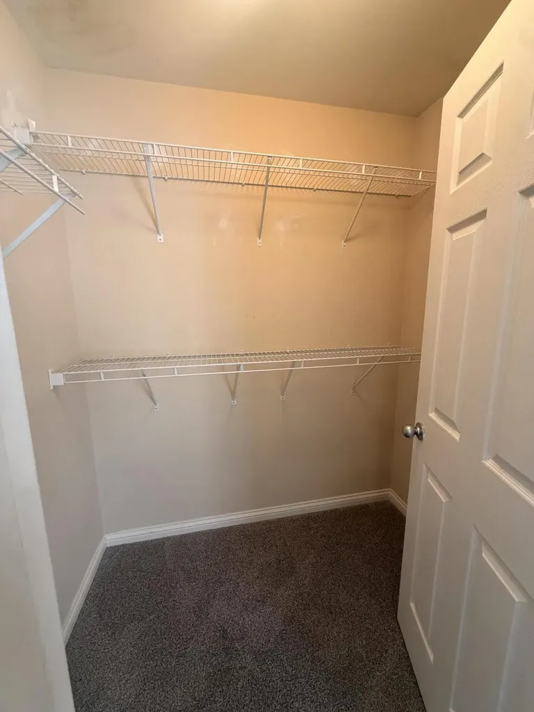 3855 Lochdale Terrace Lexington KY 40514