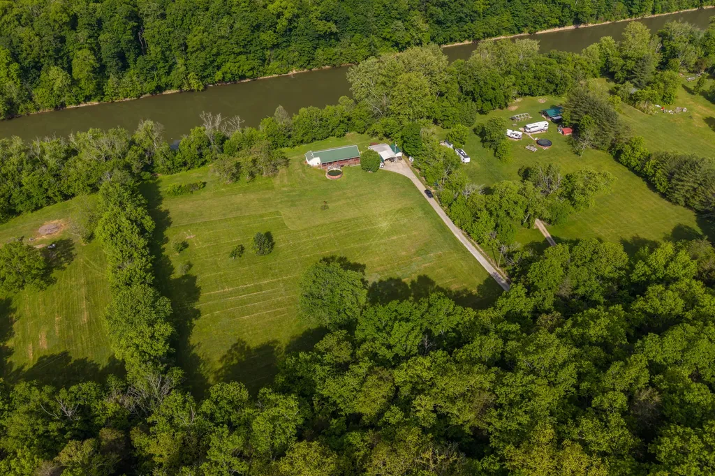 3516 River Drive Richmond KY 40475