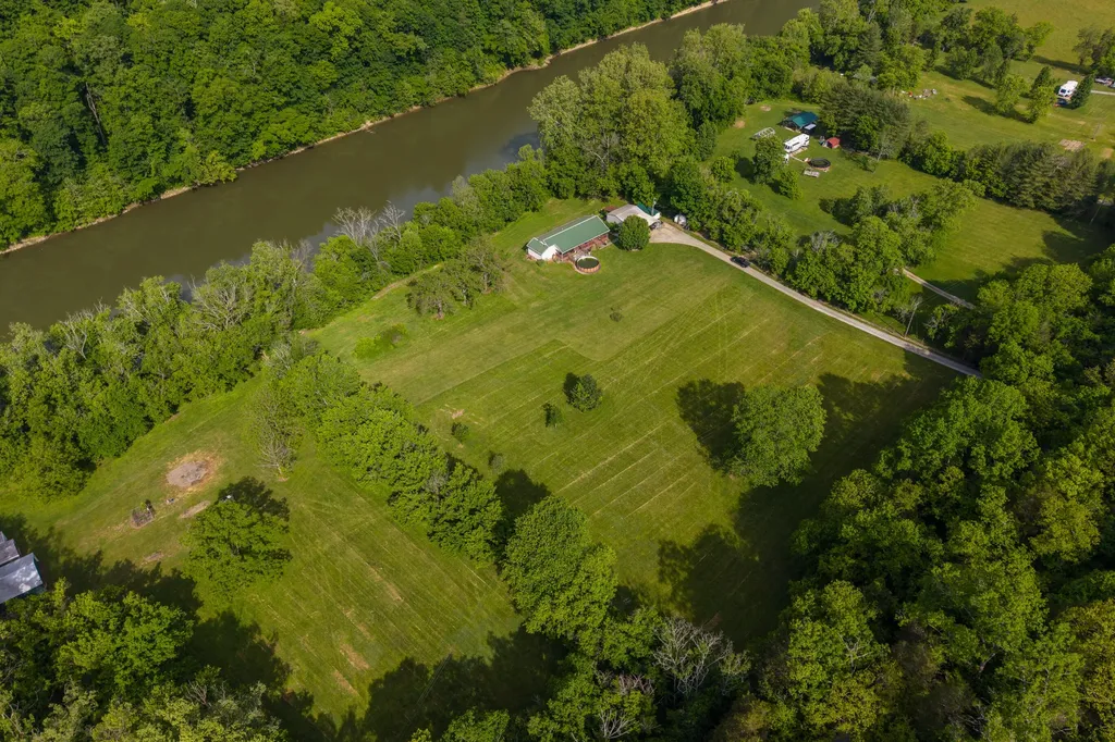 3516 River Drive Richmond KY 40475