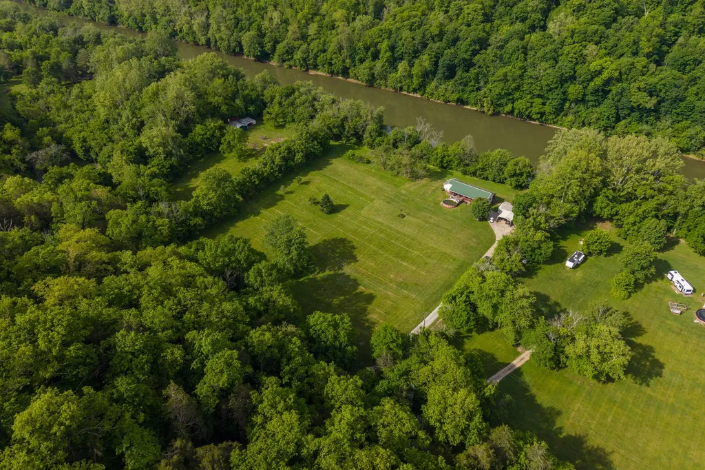 3516 River Drive Richmond KY 40475