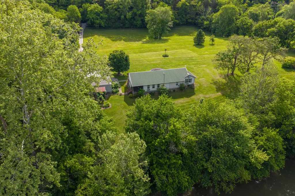 3516 River Drive Richmond KY 40475