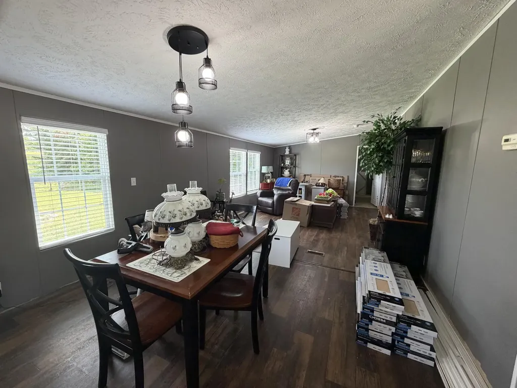 1195 State Highway 3041 Corbin KY 40701