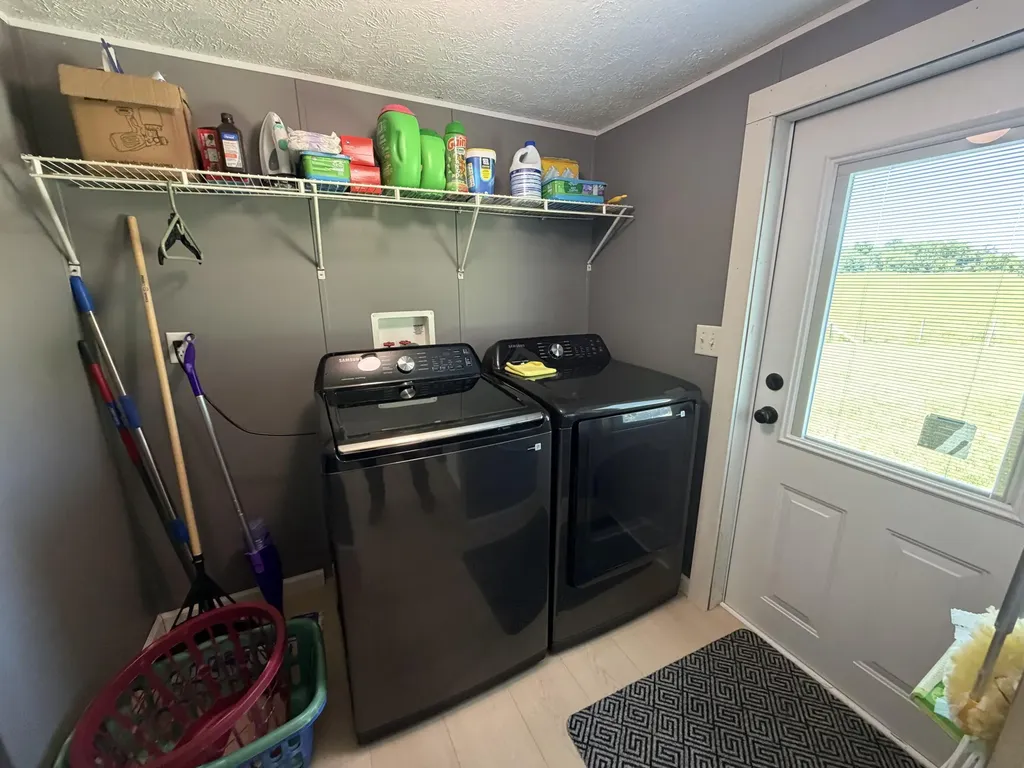 1195 State Highway 3041 Corbin KY 40701