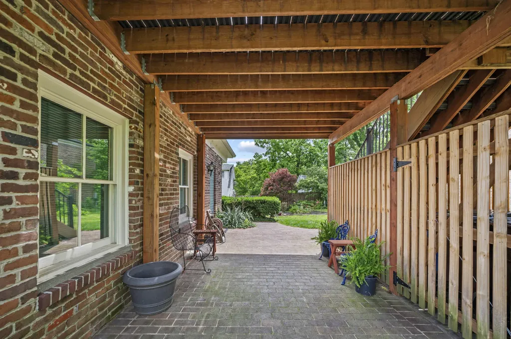 450 Oak Street Richmond KY 40475