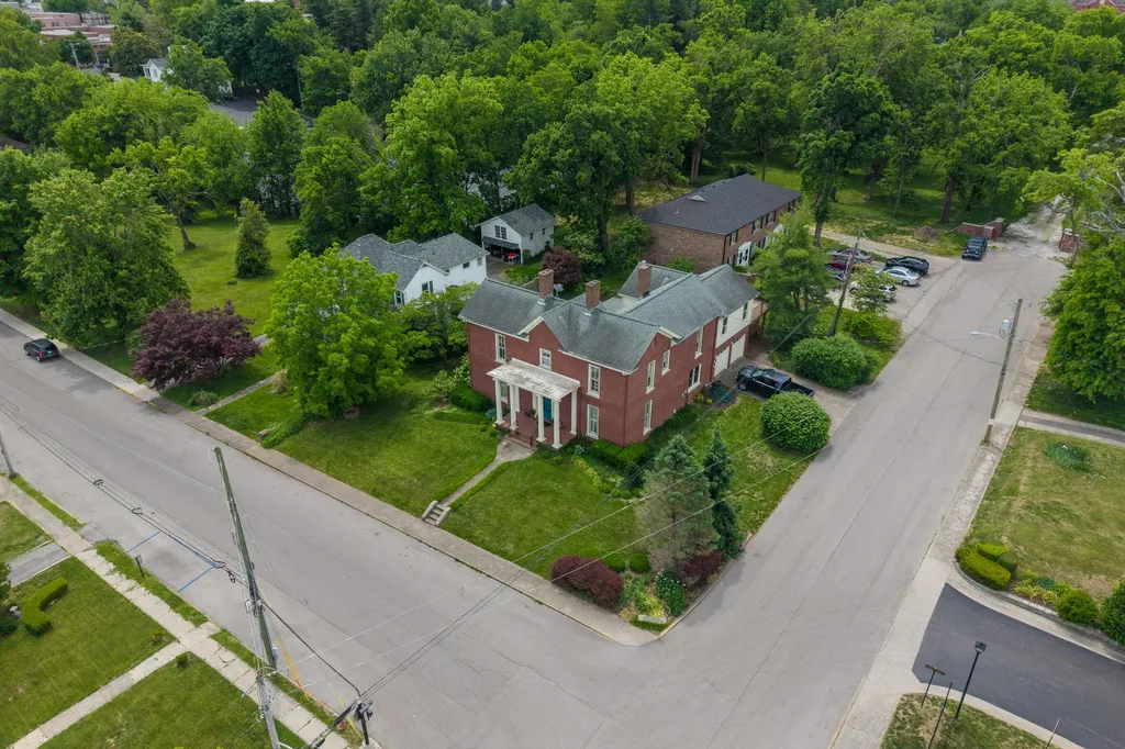 450 Oak Street Richmond KY 40475