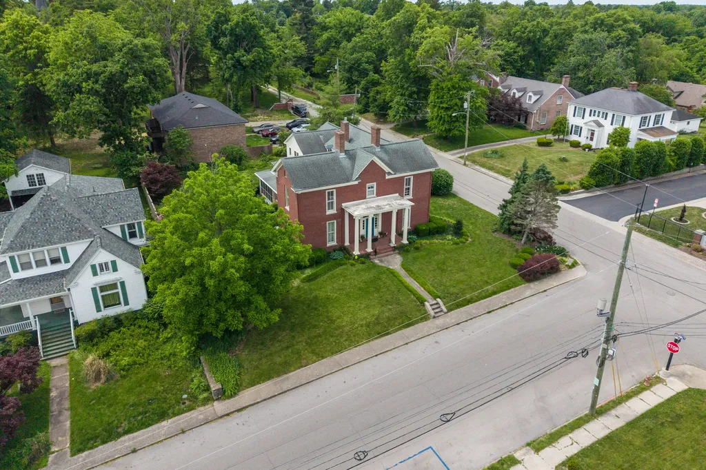 450 Oak Street Richmond KY 40475