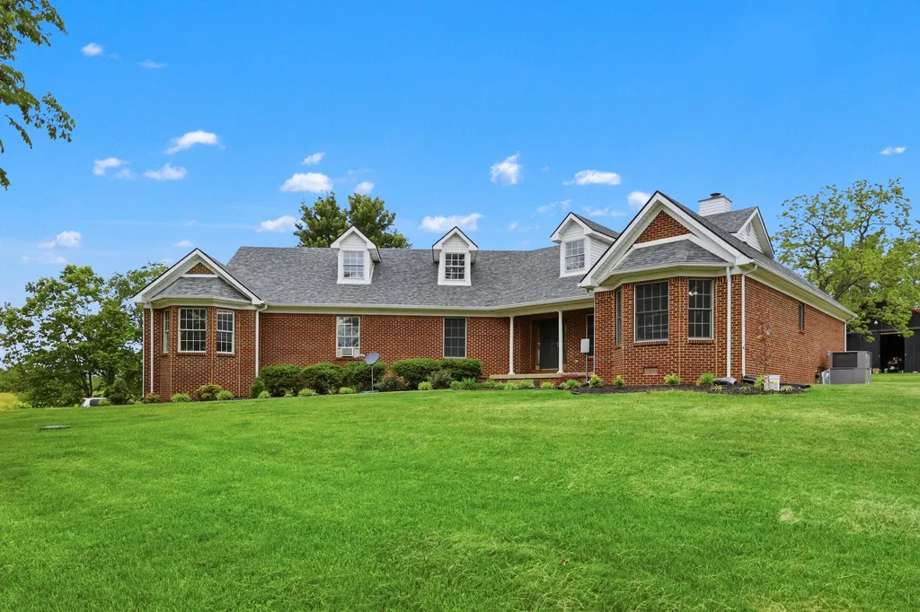 1478 Donaldson Road Winchester KY 40391