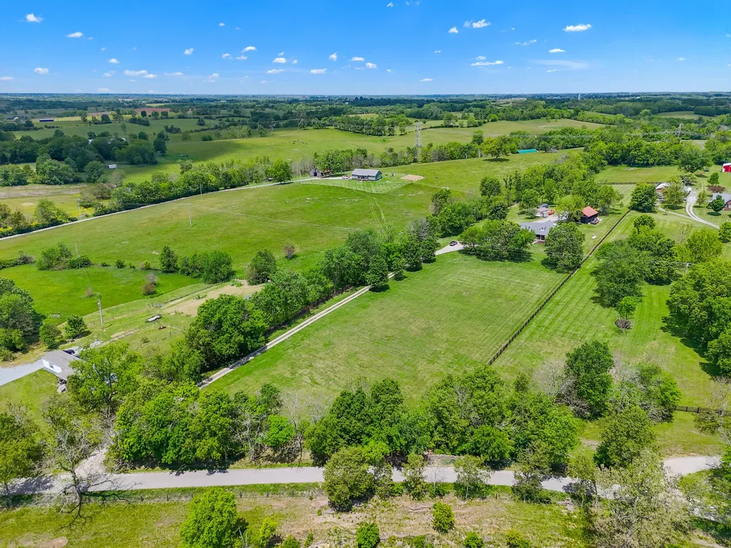 1478 Donaldson Road Winchester KY 40391