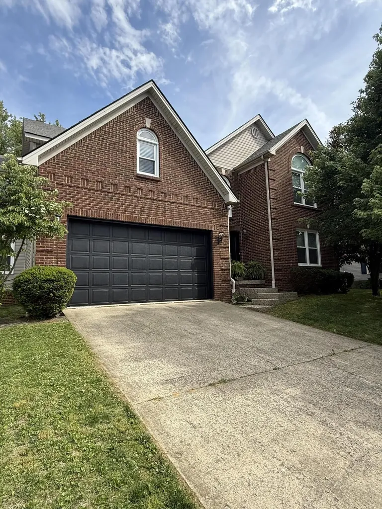 712 Maple Ridge Lane Lexington KY 40509
