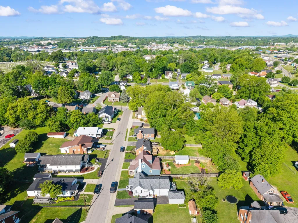 124 N Richardson Drive Somerset KY 42501