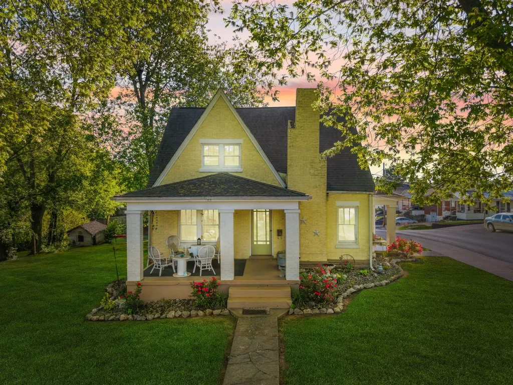 124 N Richardson Drive Somerset KY 42501