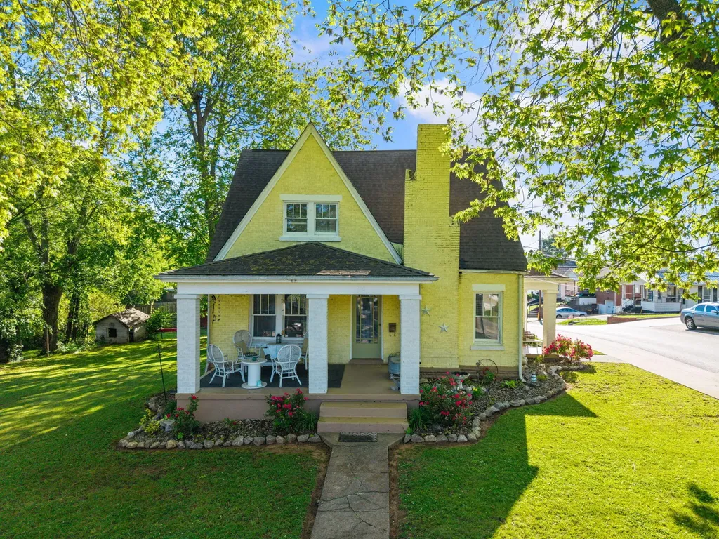 124 N Richardson Drive Somerset KY 42501