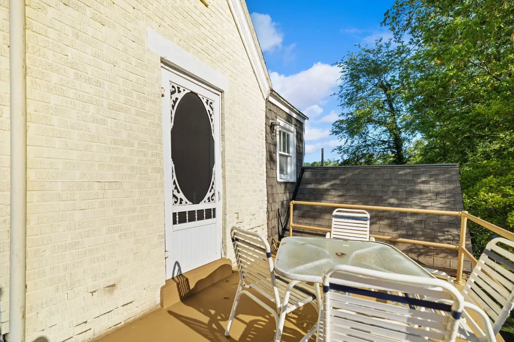 124 N Richardson Drive Somerset KY 42501