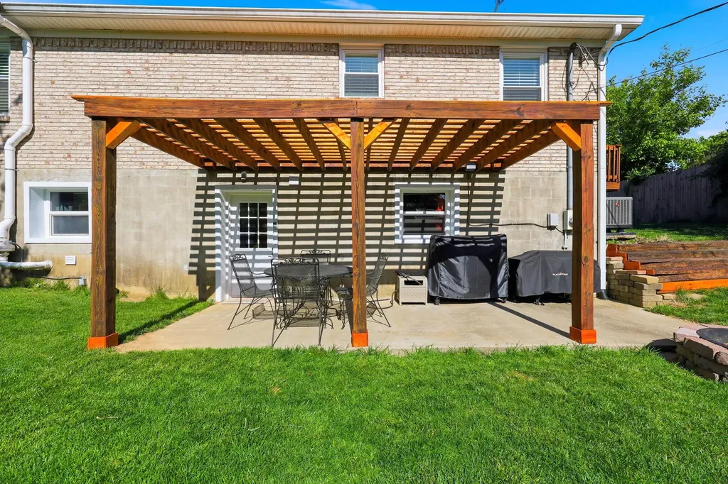 201 Winding Way Wilmore KY 40390