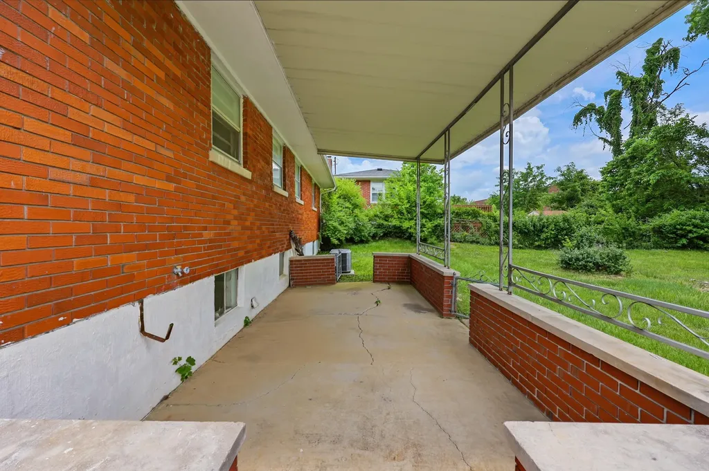 312 Logan Avenue Richmond KY 40475