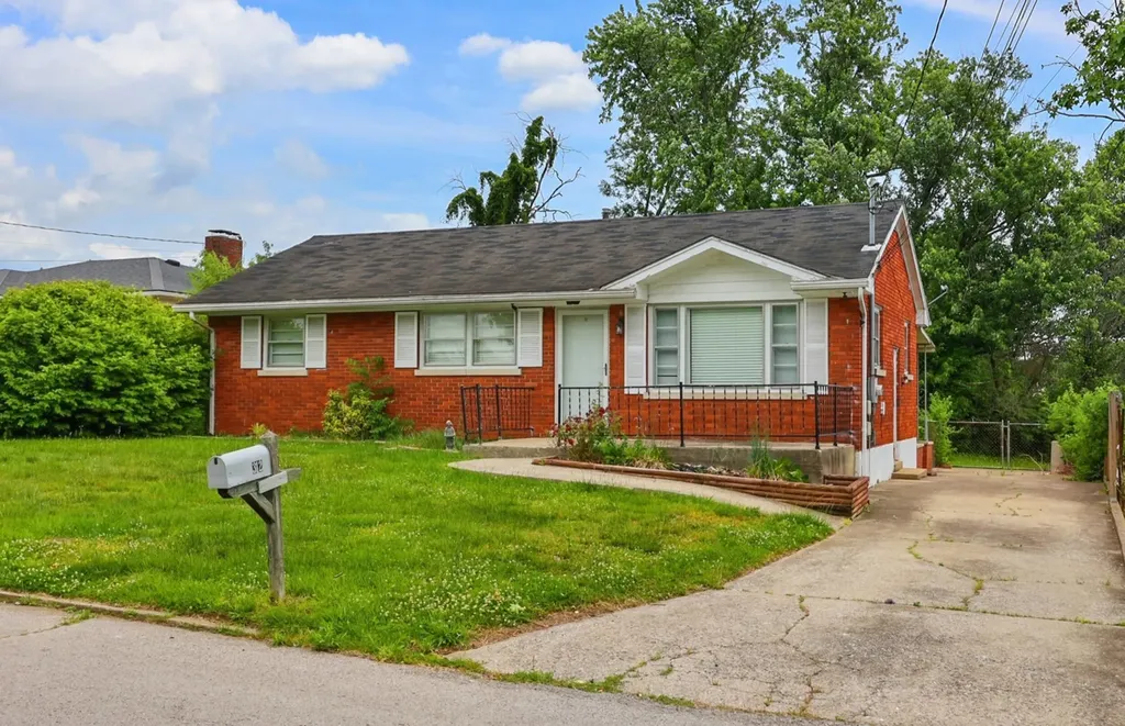 312 Logan Avenue Richmond KY 40475