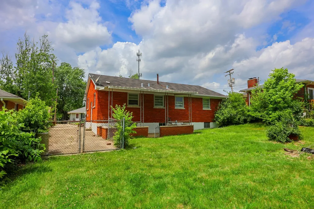 312 Logan Avenue Richmond KY 40475