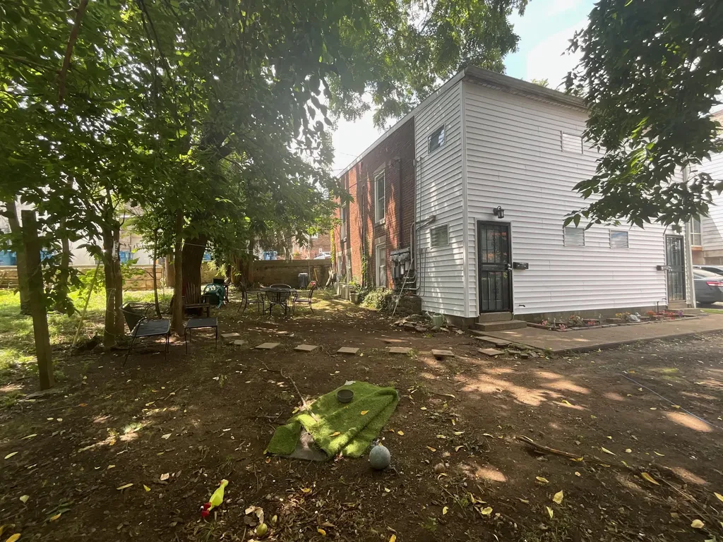 127 N Court Street Georgetown KY 40324