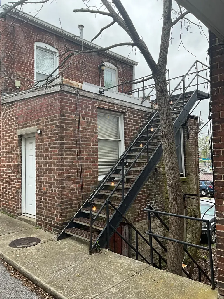 127 N Court Street Georgetown KY 40324