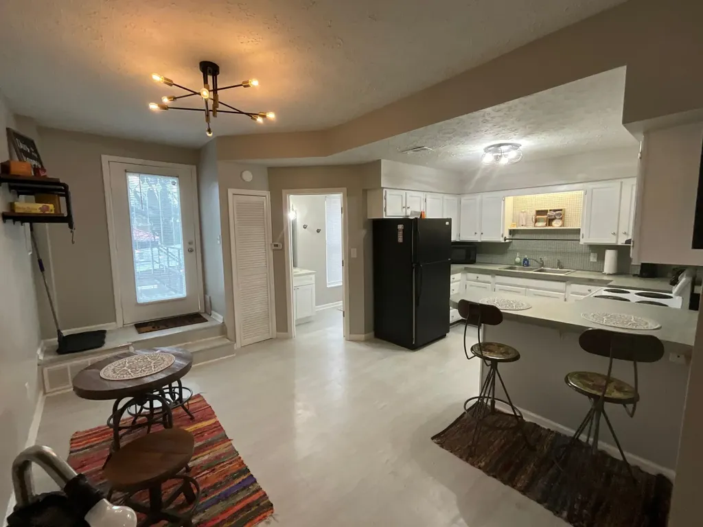127 N Court Street Georgetown KY 40324
