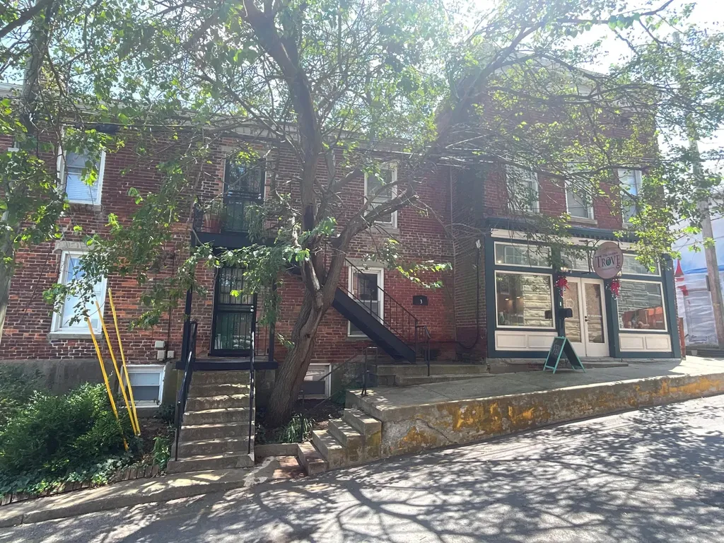 127 N Court Street Georgetown KY 40324