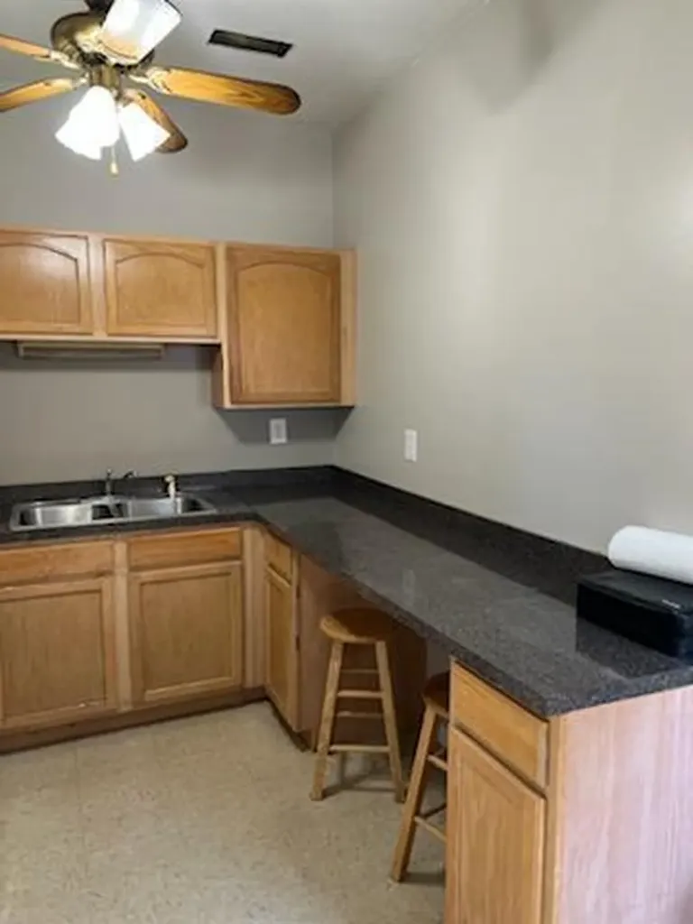 127 N Court Street Georgetown KY 40324