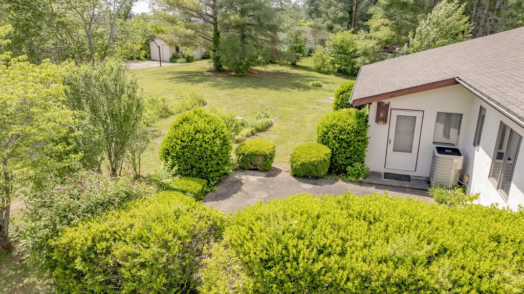 132 Alchera Avenue Monticello KY 42633