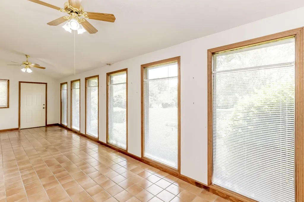 132 Alchera Avenue Monticello KY 42633