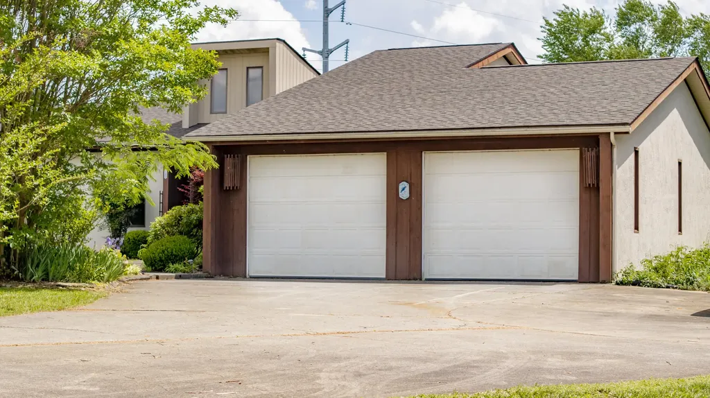 132 Alchera Avenue Monticello KY 42633