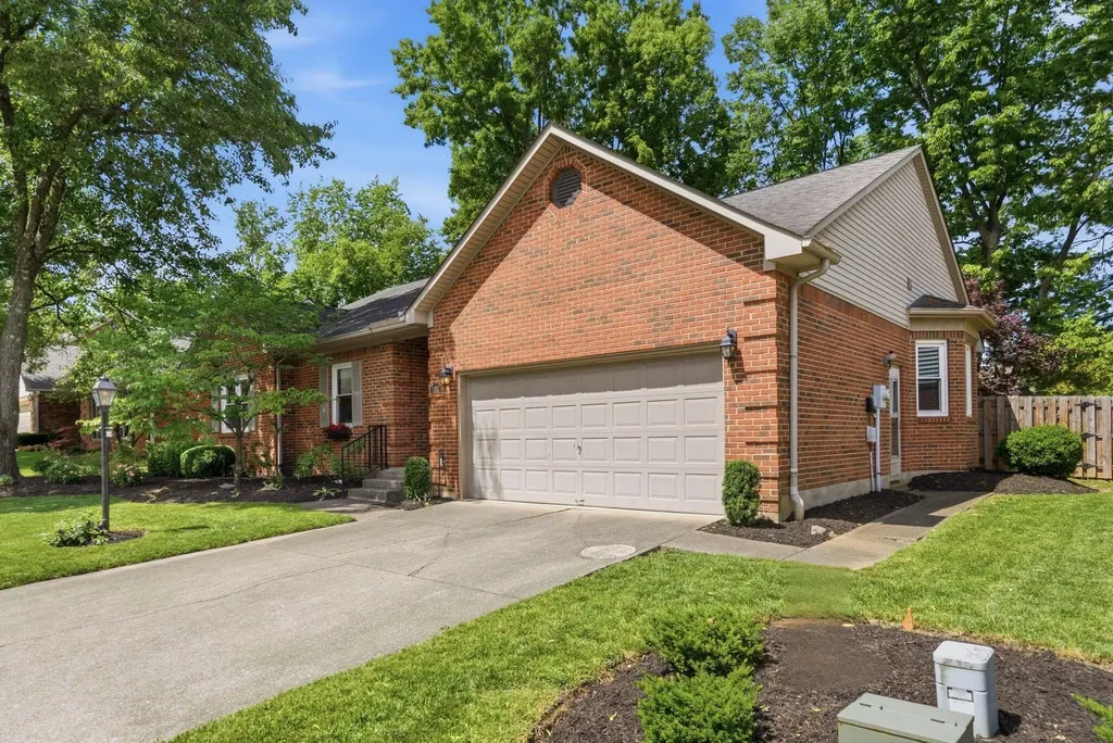 2917 Tabor Oaks Lane Lexington KY 40502