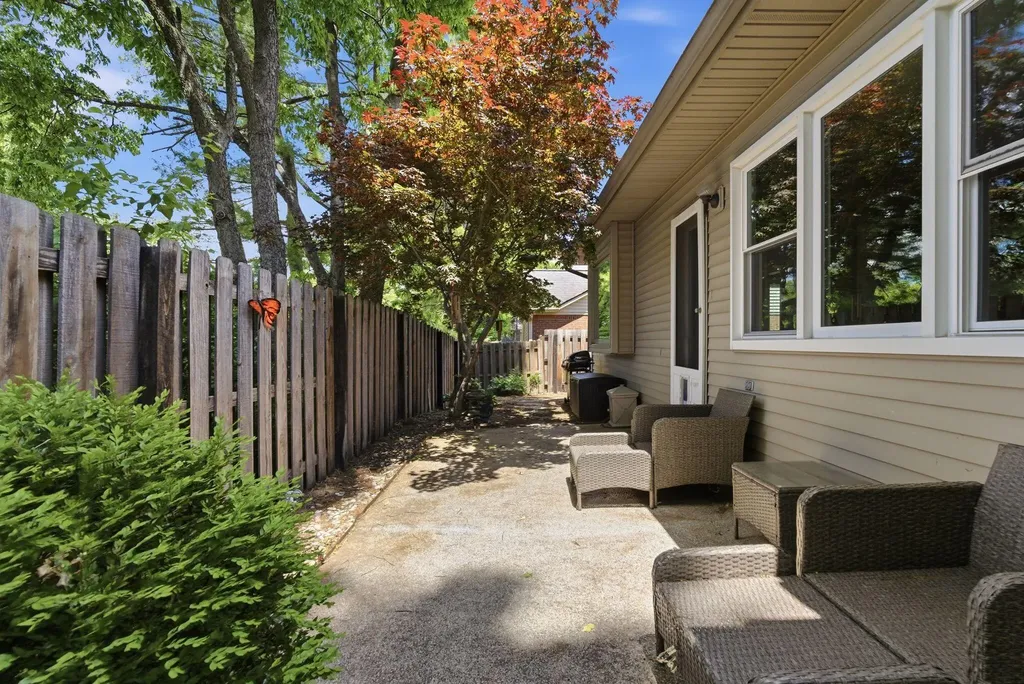 2917 Tabor Oaks Lane Lexington KY 40502
