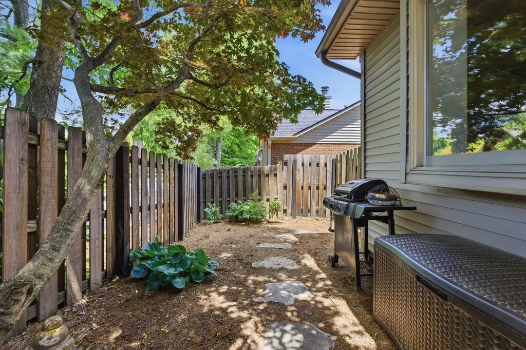 2917 Tabor Oaks Lane Lexington KY 40502