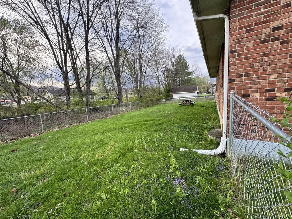 809 Boone Place Morehead KY 40351