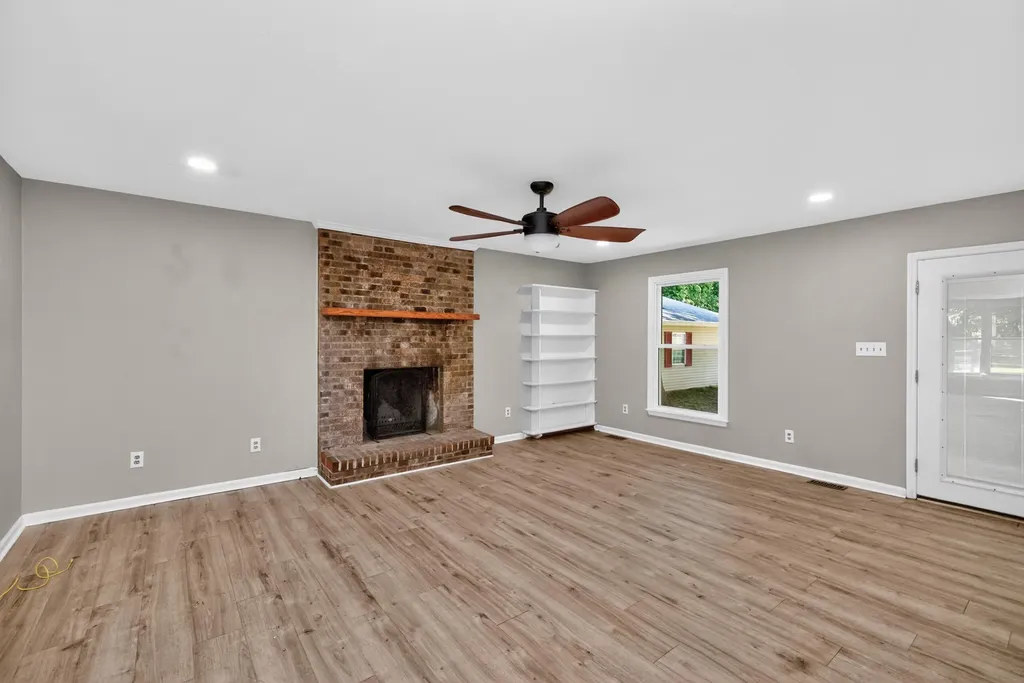 1090 Delaney Ferry Road Nicholasville KY 40356