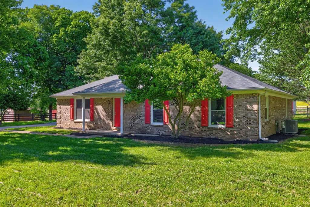1090 Delaney Ferry Road Nicholasville KY 40356